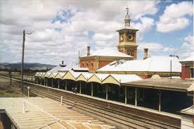 Albury - Railway Station Platform (photo courtesy NSW Rail)